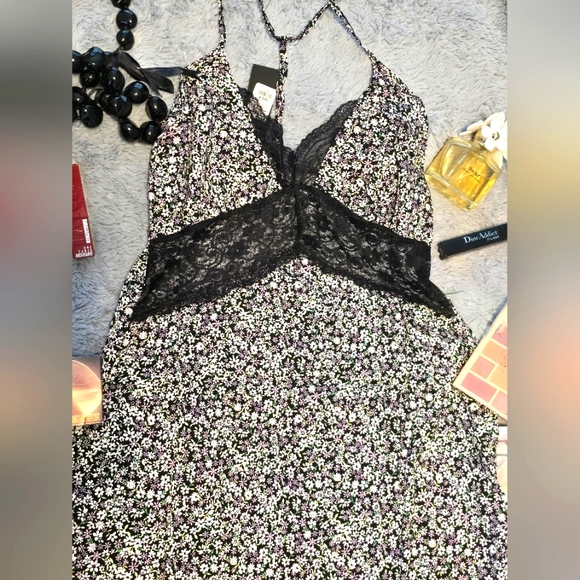 Beautiful dress for sunny and hot days 🫠 - Picture 4 of 6